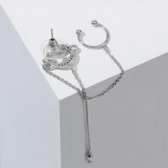 Серьга &laquo;Кафф&raquo; планета, цвет белый в серебре