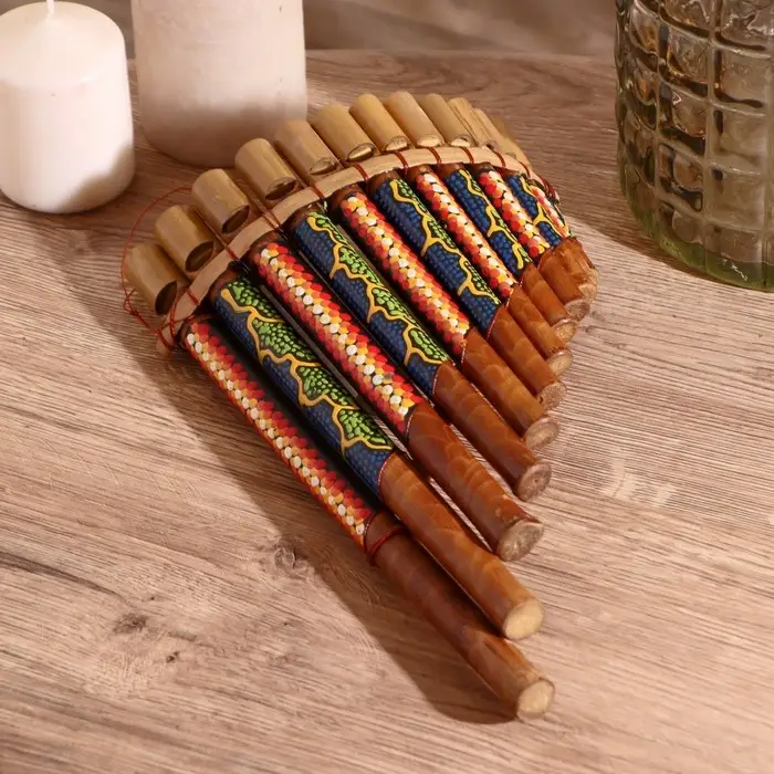 Сувенирный музыкальный инструмент "Флейта" 30х5х18 см МИКС