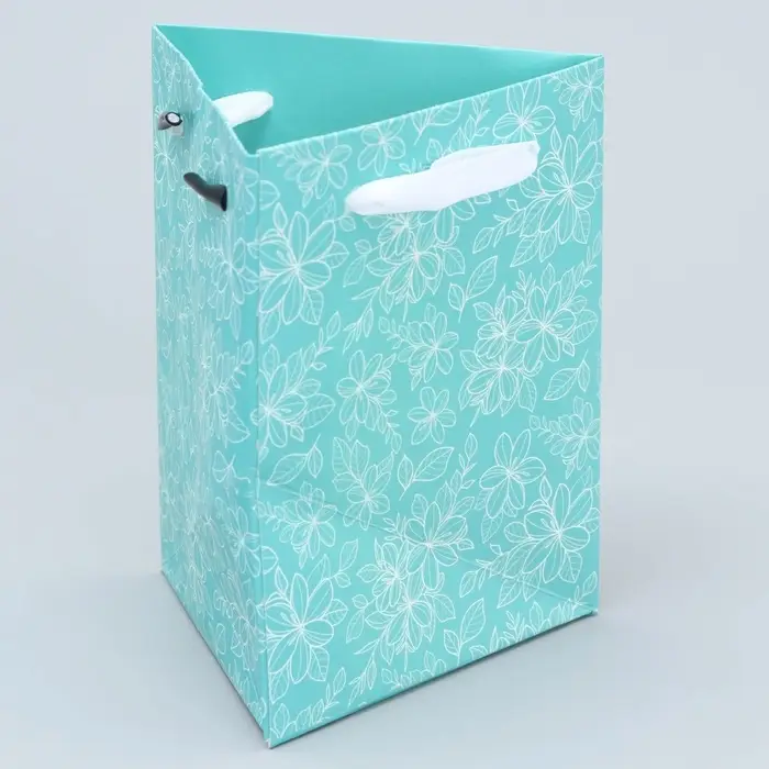 Пакет подарочный для цветов треугольный, упаковка &laquo;Будь счастлива&raquo;, 12 х 8 х 9.5 см