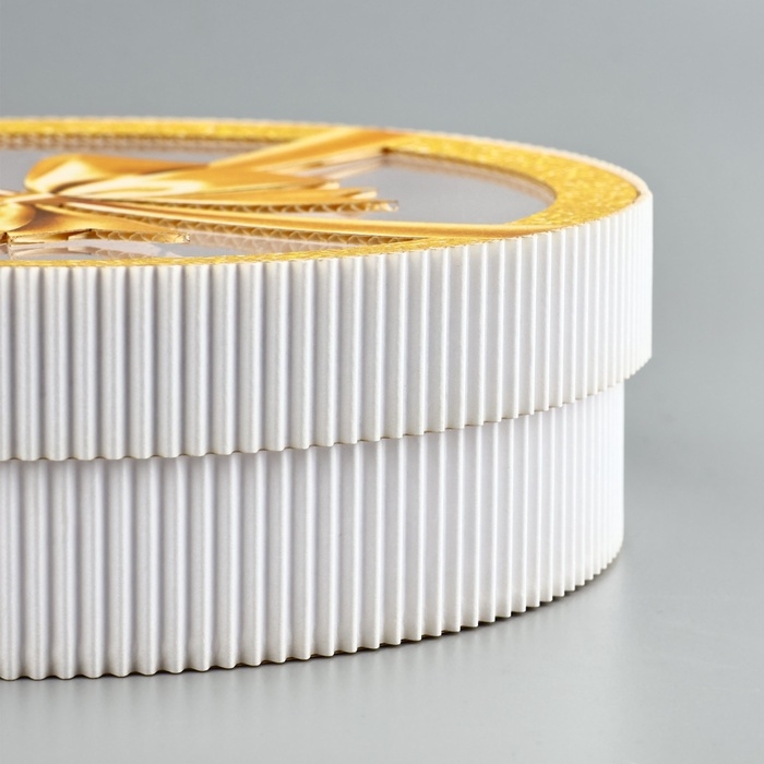 Коробка подарочная &laquo;Роскошный бант&raquo;, 18 х 18 х 5 см