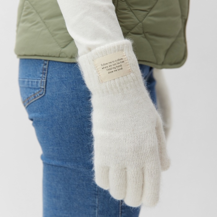 Перчатки женские MIST с шерстью кролика, р-р 22 см, цв. молочный