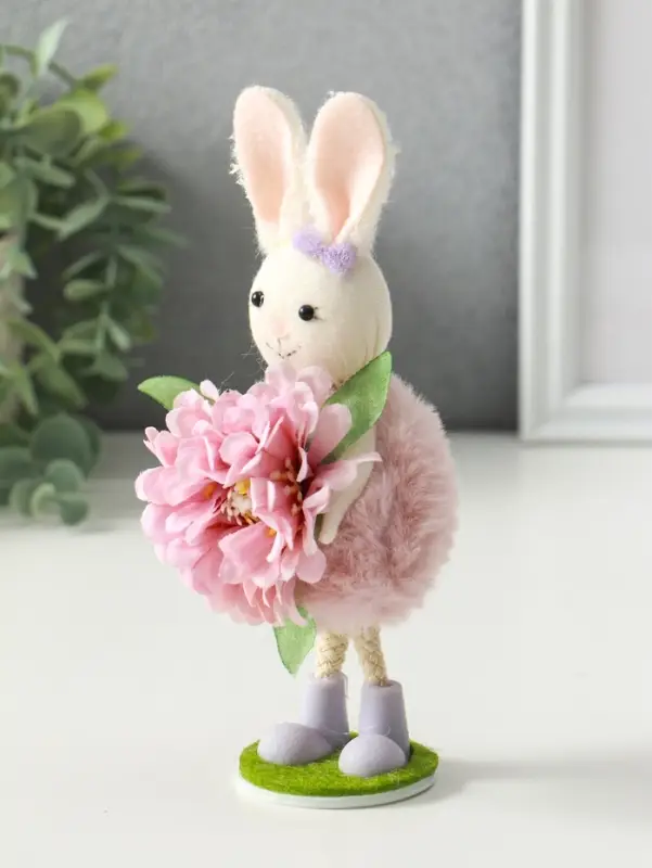 Сувенир пасхальный "Зайка в платьице с бутоном пиона в лапках" 5,5х5х19 см