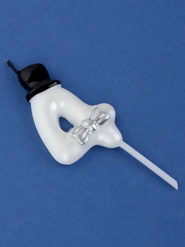 Свеча для торта &laquo;Джентельмен&raquo;, цифра 4, белая