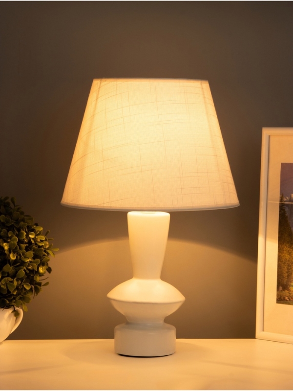 Лампа настольная "Ваза" 40Вт Е14 белый 24х24х38см