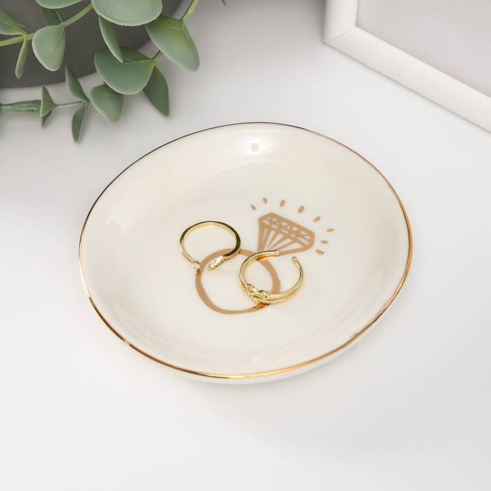 Сувенир керамика подставка под кольца Сувенир керамика подставка под кольца "Кольцо с бриллиантом" 10,5х10х1,6 см