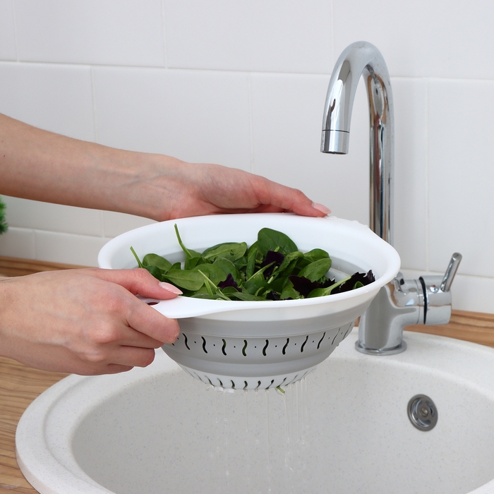 Дуршлаг складной &laquo;Флекс&raquo;, 2,2 л, 29,5&times;24&times;10,5 см, цвет смоки