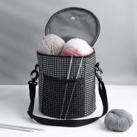 Сумка-футляр «Гусиная лапка», 2 люверса, d = 21 × 23 см, цвет чёрный/белый Сумка-футляр «Гусиная лапка», 2 люверса, d = 21 × 23 см, цвет чёрный/белый