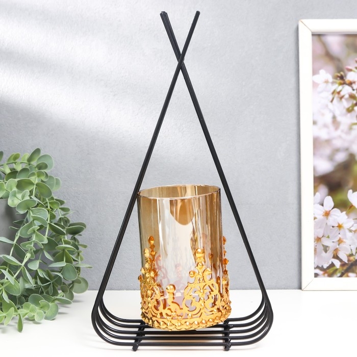 Подсвечник металл, стекло на 1 свечу "Пирамида" d-7,5 см, золото, чёрный 9х16,5х31 см