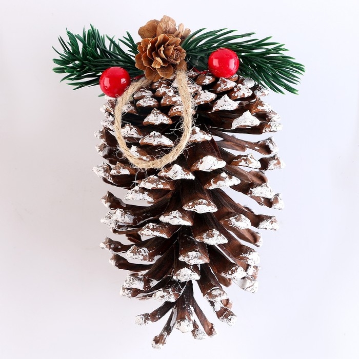 Шишка декоративная &laquo;Новогодниий праздник&raquo; 7 &times; 7 &times; 12 см