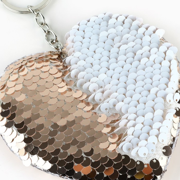 Подарочный набор новогодний &laquo;Твоя стильная зима&raquo;: голографическая обложка для паспорта и брелок