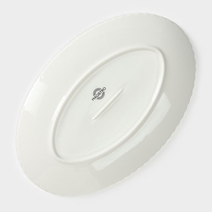 Блюдо фарфоровое овальное Magistro &laquo;Лакомка&raquo;, 30&times;20&times;1,5 см, цвет белый