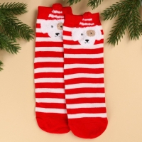 Подарочный набор &laquo;Веселья в новом году&raquo;: конфеты 120 г., носки размер: 35&ndash;42