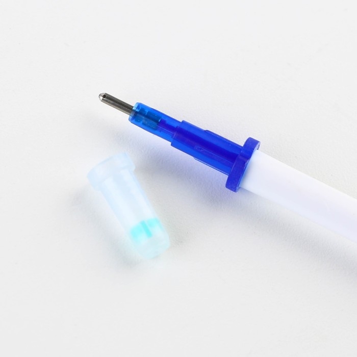 Новый год. Ручка пиши-стирай гелевая и стержни &laquo;Чудеса в твоих ручках&raquo;, синяя паста, 0.5 мм