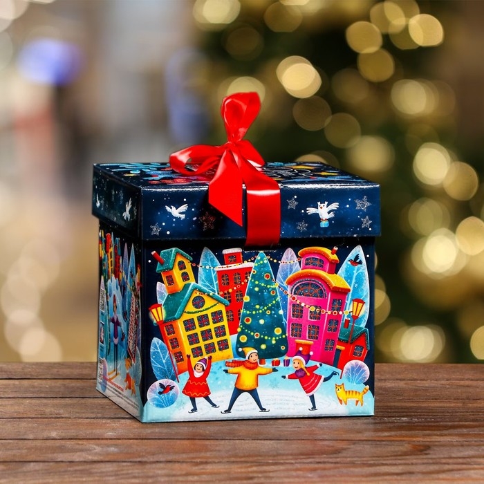 Новый год. Подарочная коробка Новый год. Подарочная коробка "Праздник в городе" , Коробка крышка-дно , 17,5 х 17,5 х 17 см.