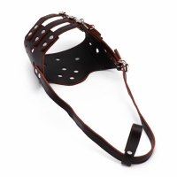 Намордник из прессованной кожи регулируемый, №5, ДН 9,3 см, ОМ 32-40 см, коричневый Намордник из прессованной кожи регулируемый, №5, ДН 9,3 см, ОМ 32-40 см, коричневый