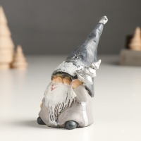 Сувенир полистоун "Дедуля Мороз в сером наряде и колпаке с оленем" МИКС 5х5х10 см Сувенир полистоун "Дедуля Мороз в сером наряде и колпаке с оленем" МИКС 5х5х10 см