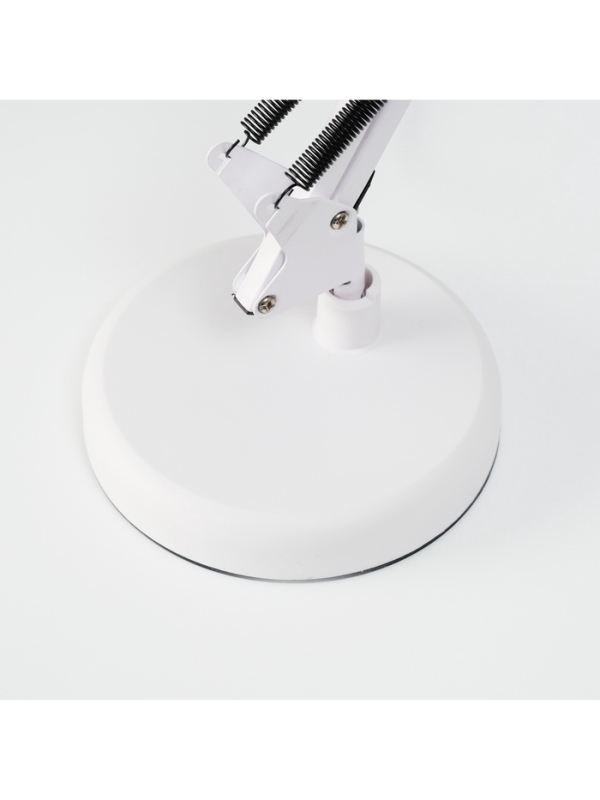 Лампа настольная 810 "Деко, белая" E27 40W RISALUX