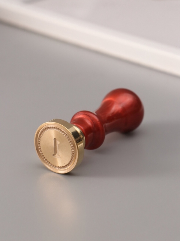 Печать для сургуча с пластиковой ручкой Печать для сургуча с пластиковой ручкой "Классика цифра 1" 2,5х2,5х6,3 см