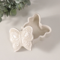 Шкатулка керамика "Бобочка фигурная" белый перламутр 7,3х7,3х4,5 см Шкатулка керамика "Бобочка фигурная" белый перламутр 7,3х7,3х4,5 см