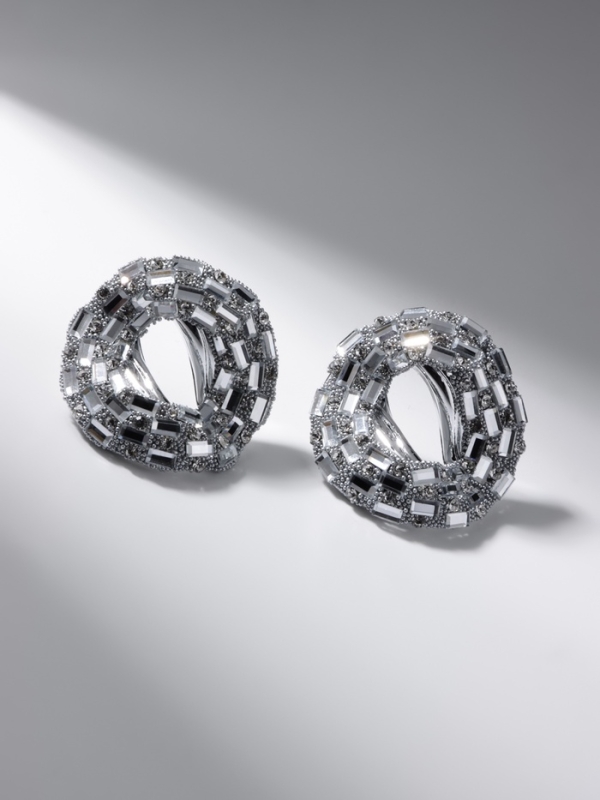 Серьги со стразами &laquo;Блеск&raquo; бублик, белые в серебре