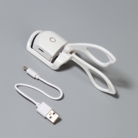 Электрический керлер д/ресниц USB 13*6,5*4,1 см белый к/короб QF Электрический керлер д/ресниц USB 13*6,5*4,1 см белый к/короб QF