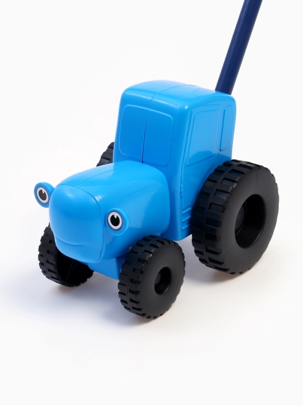 Каталка &laquo;Синий трактор&raquo; с ручкой, пластиковая