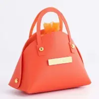 Кожанная подарочная сумочка 14 х 6,5 х 12,8 см оранжевая