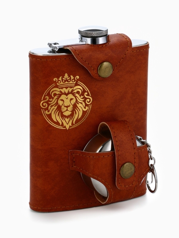 Фляжка со складной стопкой в чехле &laquo;Лев&raquo;, 240 мл, 75 мл