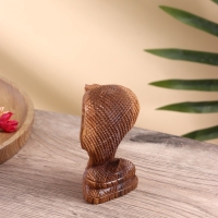 Сувенир "Кобра" дерево суар, 9х4,5х12 см Сувенир "Кобра" дерево суар, 9х4,5х12 см