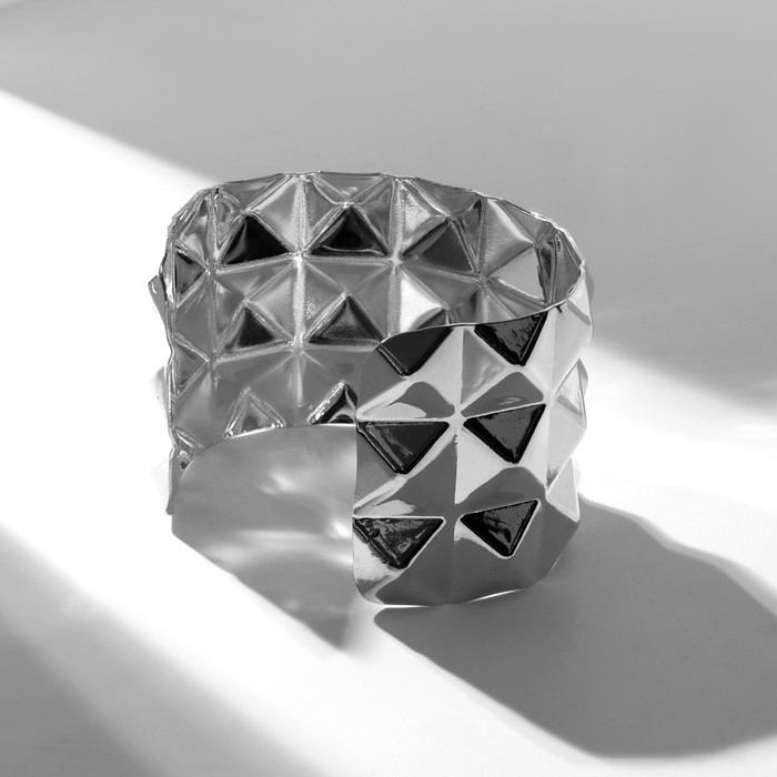 Браслет металл &laquo;Манжета&raquo; рельефный, цвет серебро