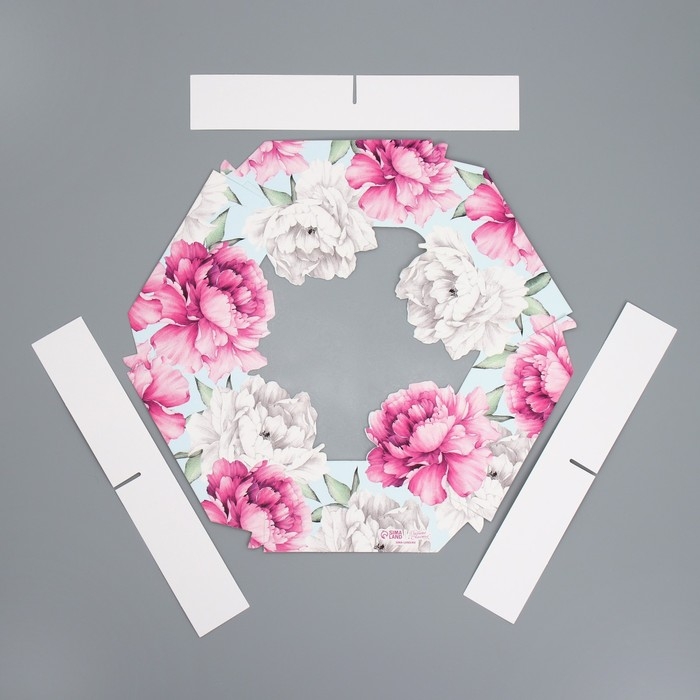 Коробка кондитерская, упаковка, &laquo;Пионы&raquo;, 23 х 23х 4 см