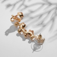 Серьга «Кафф» ромашки со стразами, цвет белый в золоте, L=5 см Серьга «Кафф» ромашки со стразами, цвет белый в золоте, L=5 см