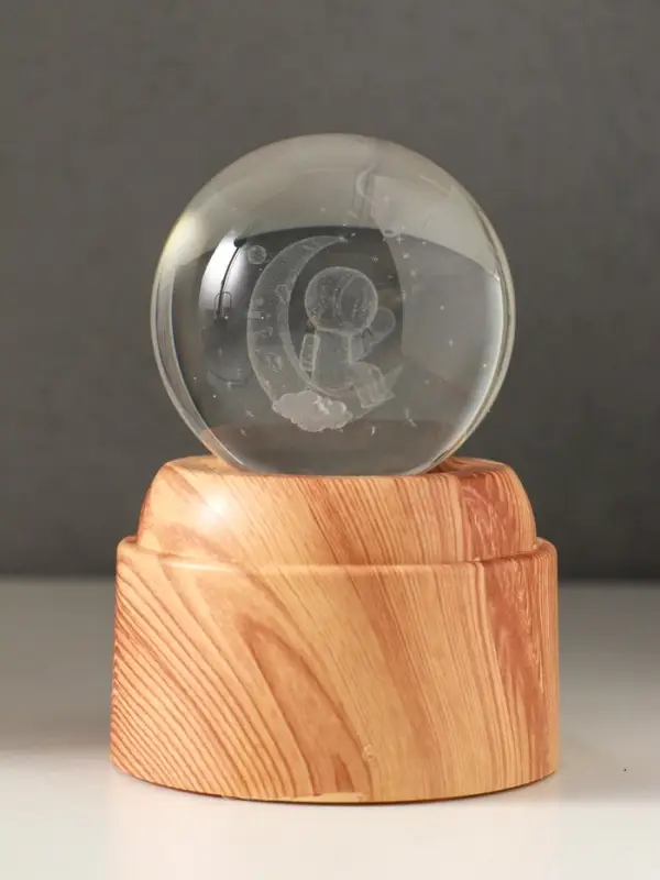 Сувенир стекло свет "Шар. Космонавт на месяце" 6хLED шар d=6 см, крутится, USB 7х7х10 см