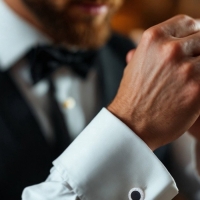 Запонки стальные &laquo;Классика&raquo; круг с эмалью, окантовка с орнаментом, цвет чёрный серебре