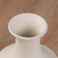 Ваза керамика настольная "Хелле" классик, d-7см, h-17х12,5 см, белый