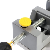 Струбцина угловая усиленная ТУНДРА, металлическая, два зажима 90 и 180&deg;, 2К рукоятка, 70 мм   107021