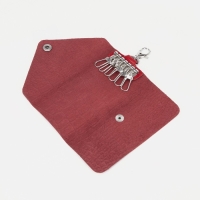 Ключница карманная на кнопке, длина 11 см, 7 карабинов, цвет красный