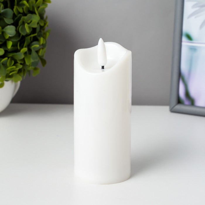 Светодиодная свеча, ночник LED RISALUX &laquo;Классик&raquo; с эффектом живого пламени, от батареек 3&times;AG13, 5&times;5&times;12 см