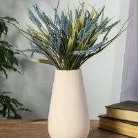 Ваза керамика настольная "Банни" h=20х10 d=6,5 см, белый