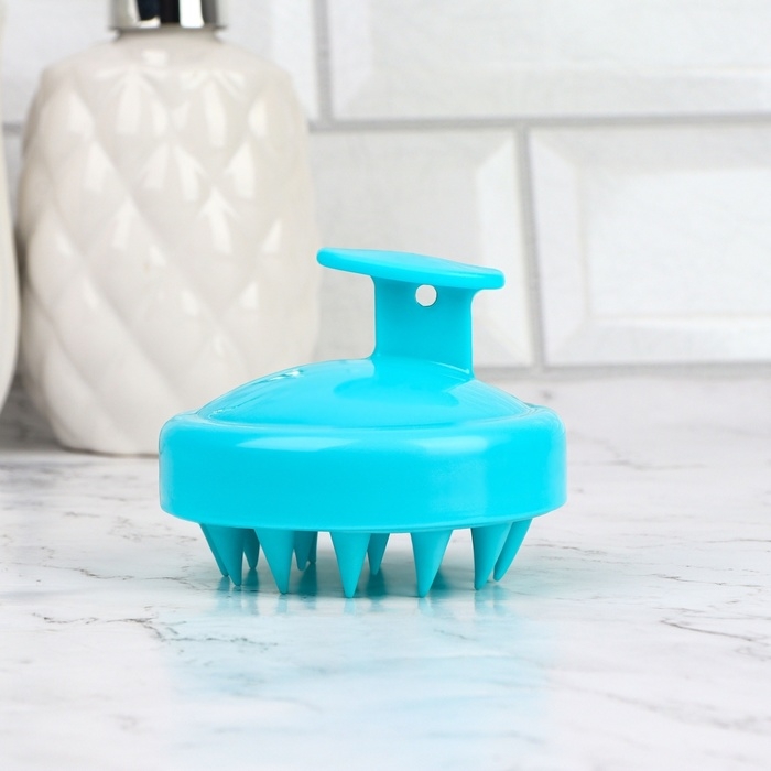 Щётка - массажёр для мытья головы, 8 &times; 8 &times; 6 см, цвет голубой