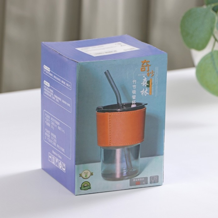 Стакан стеклянный с крышкой и трубочкой &laquo;Вида&raquo;, 350 мл, цвет МИКС