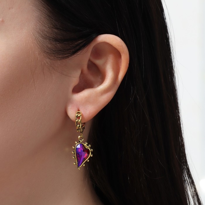 Серьги висячие со стразами «Сердце» асимметрия, цвет красный в чернёном золоте, 6,2 см Серьги висячие со стразами «Сердце» асимметрия, цвет красный в чернёном золоте, 6,2 см