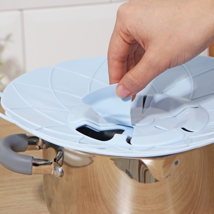 Крышка-невыкипайка силиконовая Доляна &laquo;Актеон&raquo;, d=26 см, цвет голубой