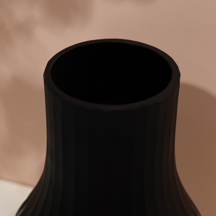 Ваза для цветов &laquo;Эрика&raquo; из черного стекла 29 х 17 х 17 см