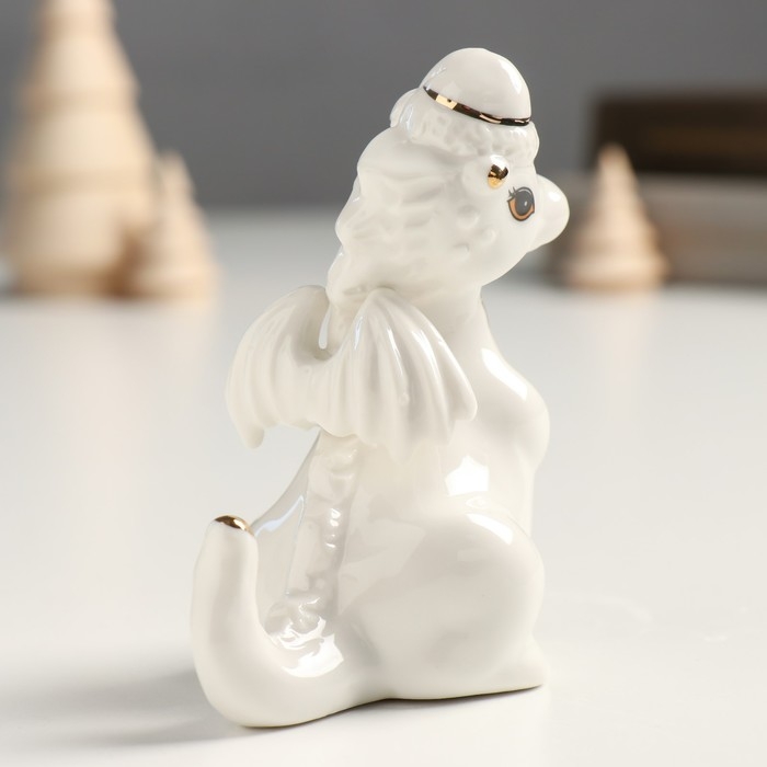 Сувенир керамика "Дракоша в новогоднем колпаке" бело-золотой 5х7х9,5 см