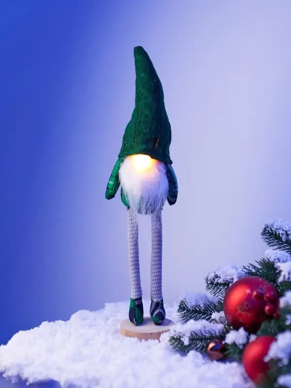 Фигура текстиль &laquo;Гном в зелёном&raquo; 42 см, 1 LED, от батареек AG13&times;3, свечение тёплое белое