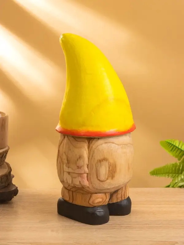 Сувенир "Гномик в жёлтой шляпе" дерево Джампинис 15х15х30 см