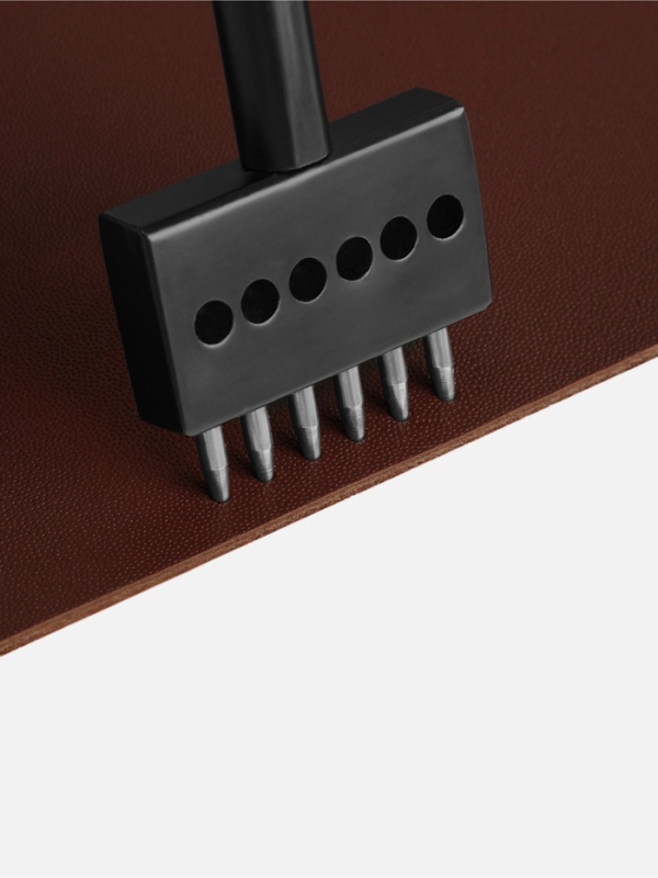 Доска-плита для пробойников и работы с кожей 20&times;30&times;1.5 cм пластик белый АУ