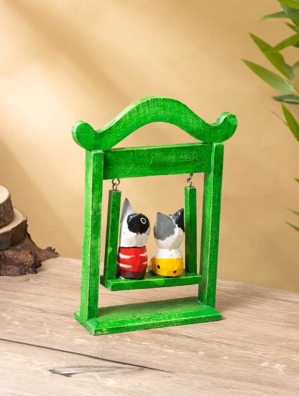 Сувенир интерьерный "Кошечки на качелях" 15х7х25 см, дерево, цв. зелёный