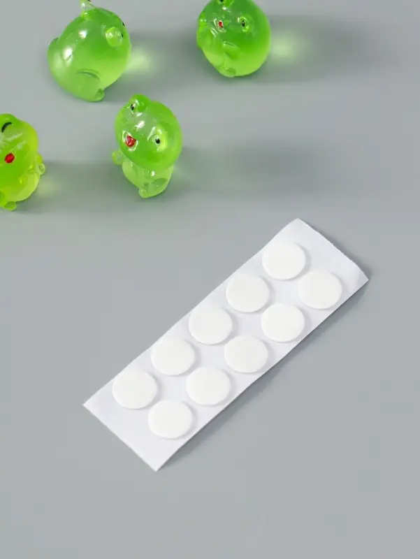 Сувенир эпоксидная смола флюоресцентный "Лягушата" набор 6 шт 3,2х2,5х2 см